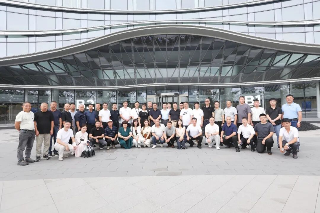 互学互鉴拓视野 凝心聚力促发展 本会联合温州市文成籍归侨侨眷联谊会、慈溪市中小企业促进会开展科创参访交流活动