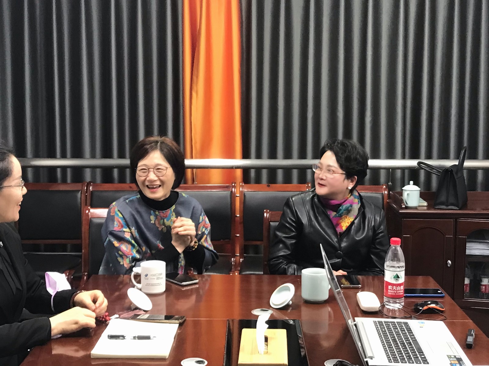 朱会长、李总.jpg